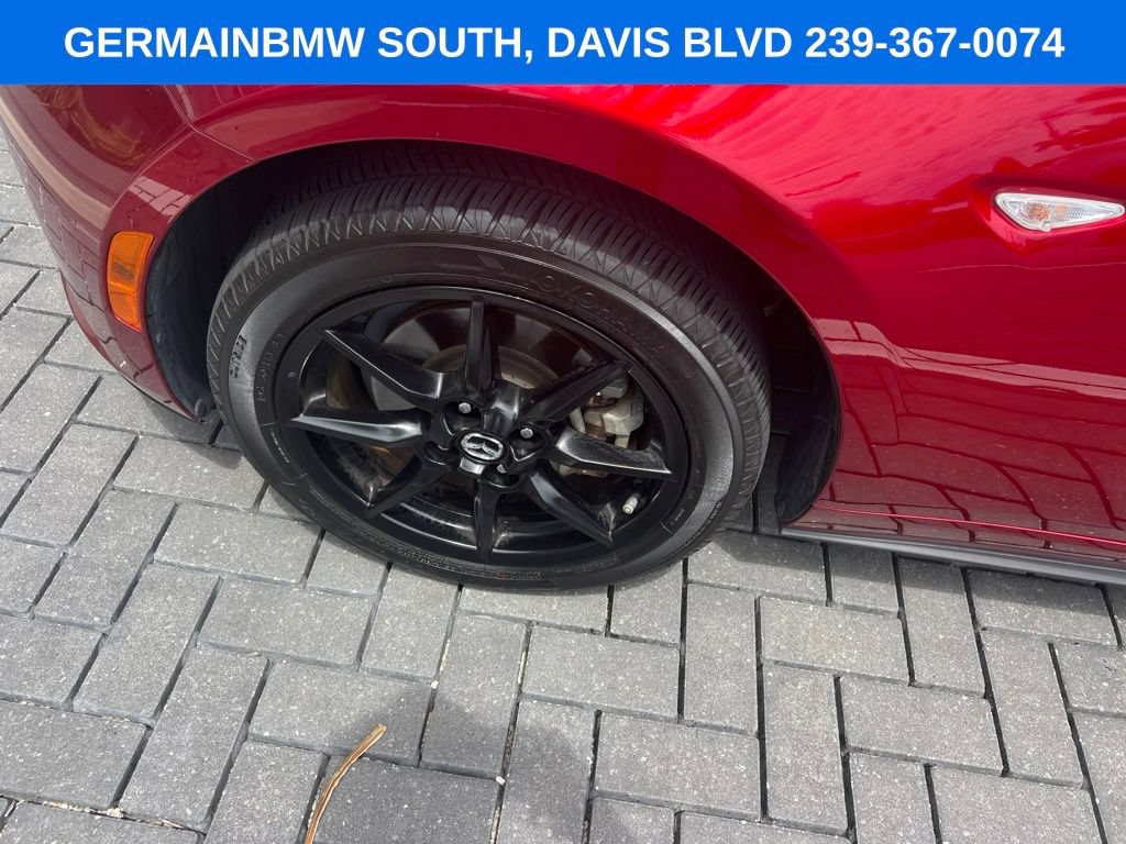 Used 2021 MAZDA MX-5 Miata Sport RWD image 17