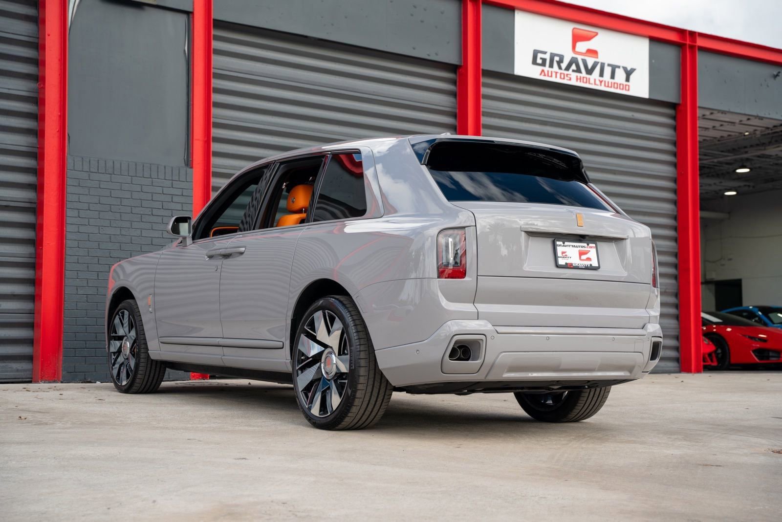 Used 2025 Rolls-Royce Cullinan image 28