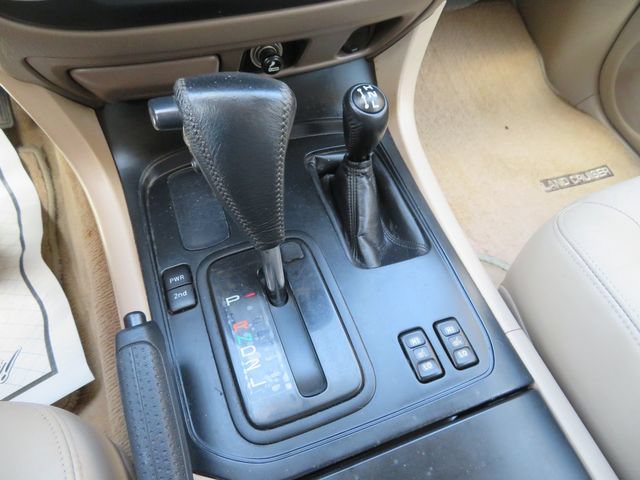 Used 2000 Toyota Land Cruiser AWD/4WD image 27