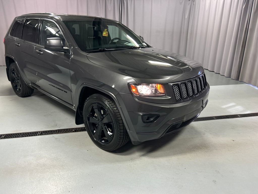 Used 2015 Jeep Grand Cherokee Laredo w/ Security & Convenience Group