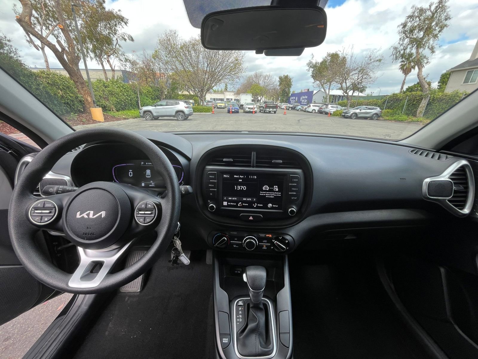 Used 2025 Kia Soul LX w/ LX Technology Package image 31