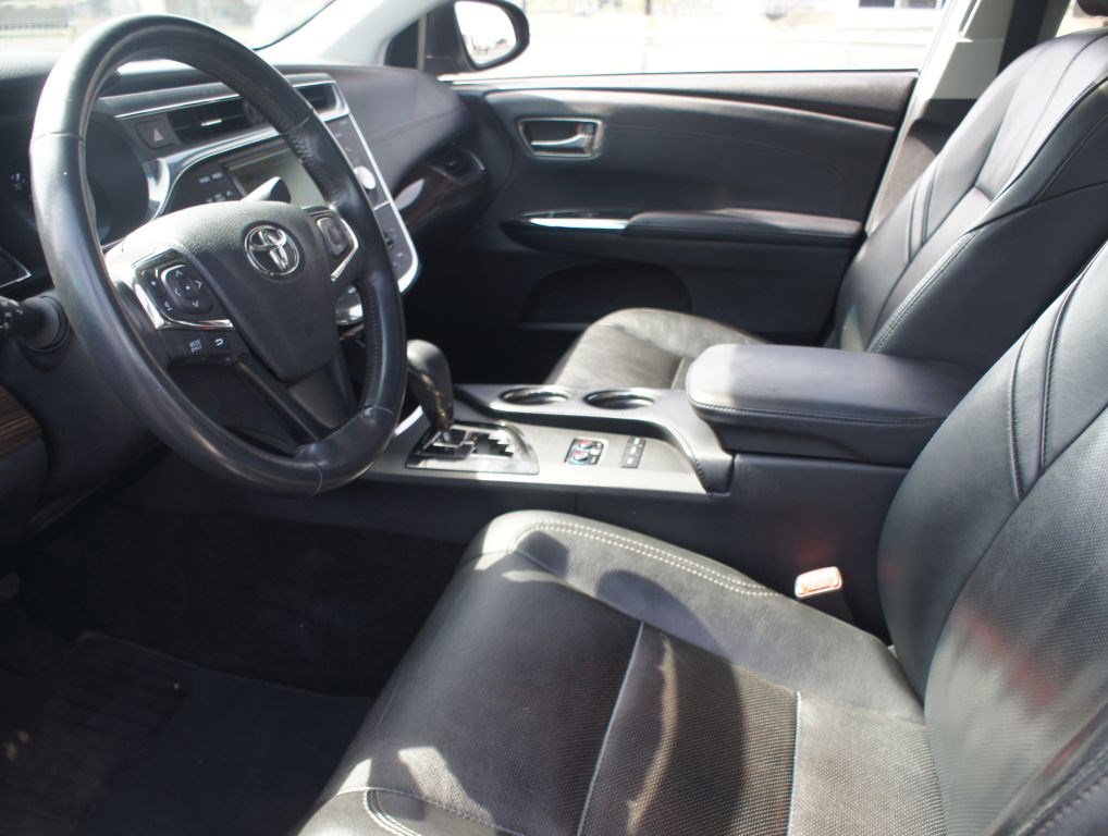 Used 2013 Toyota Avalon Limited FWD image 13