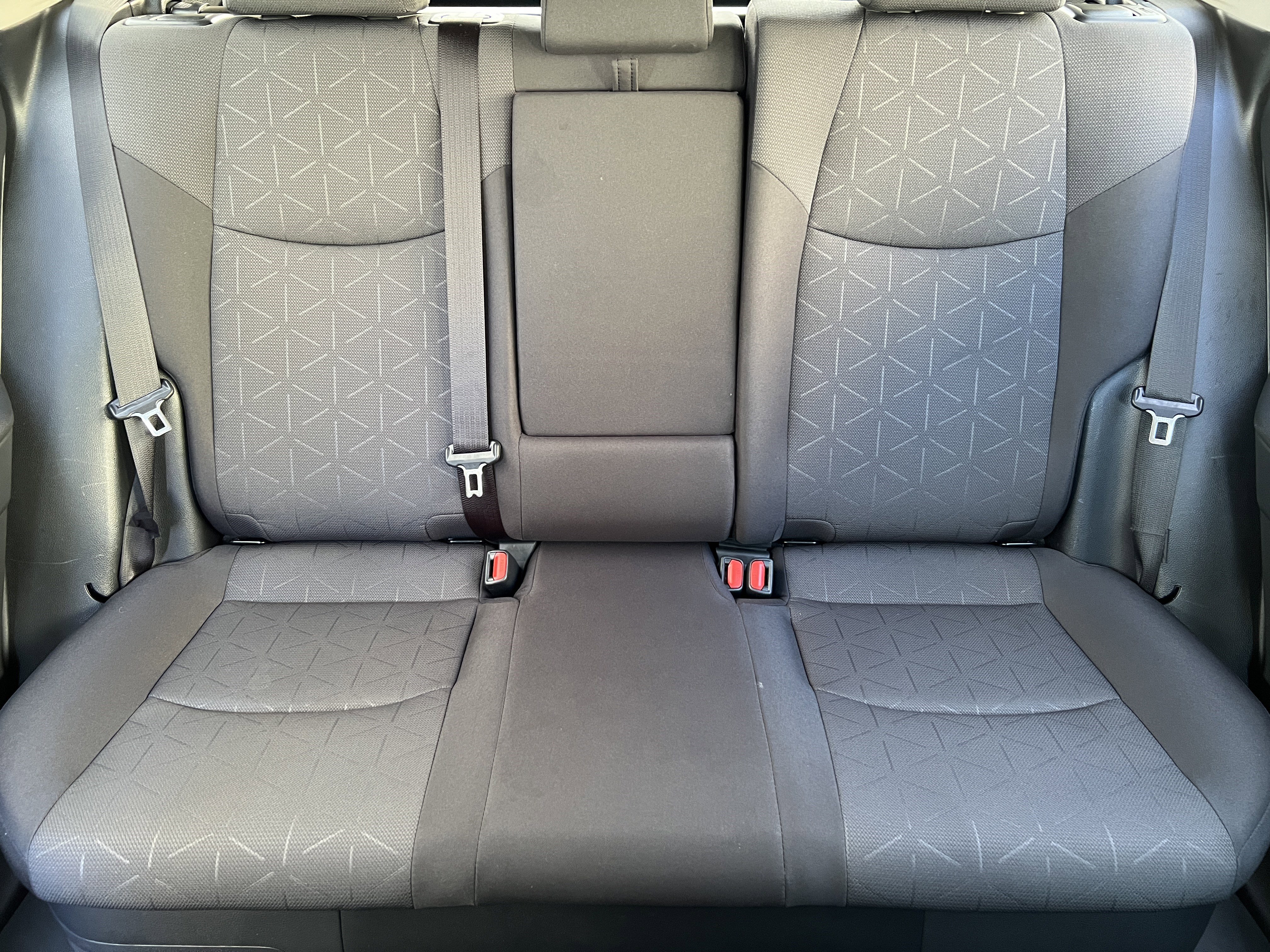 Used 2025 Toyota RAV4 XLE AWD/4WD image 14