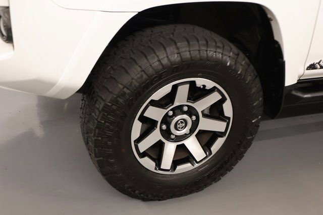 Used 2021 Toyota 4Runner TRD Off-Road Premium image 6