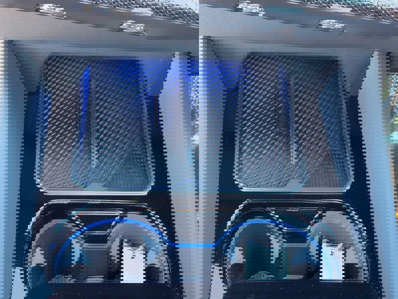 Used 2026 BMW M5 w/ Executive Package image 25