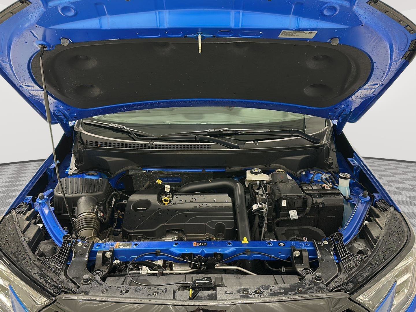 Used 2024 GMC Terrain SLT w/ Elevation Edition image 24