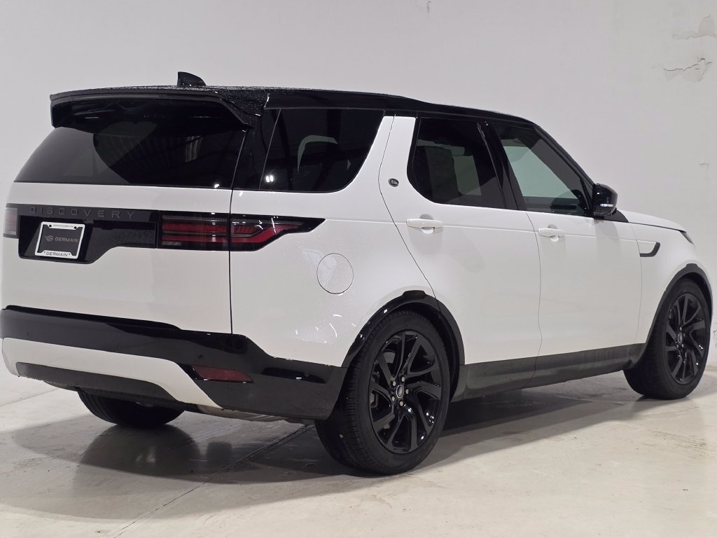Certified 2025 Land Rover Discovery Dynamic SE AWD/4WD image 5