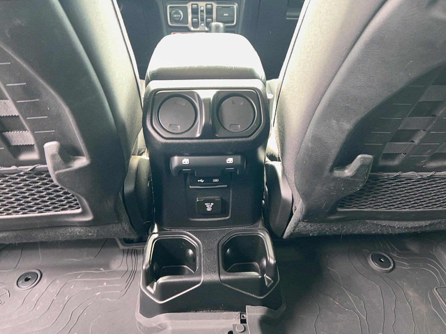 Used 2019 Jeep Wrangler Unlimited Rubicon AWD/4WD image 24