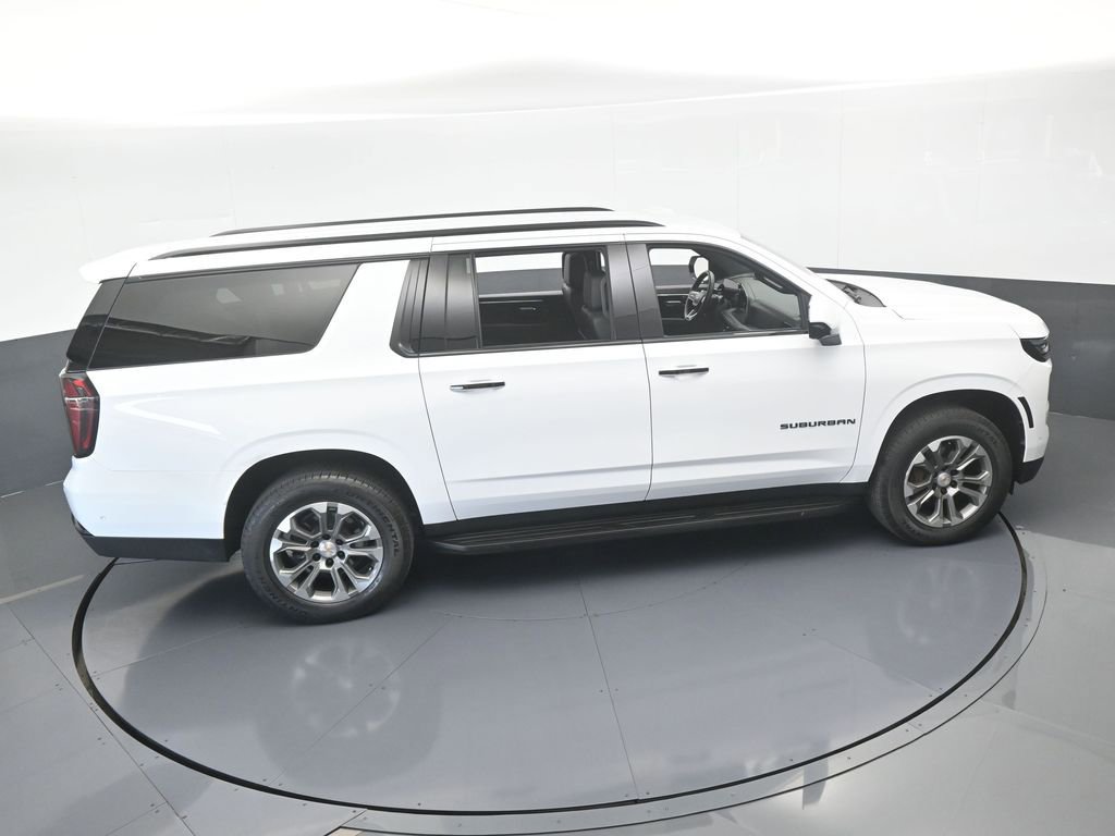 Used 2025 Chevrolet Suburban LT image 63