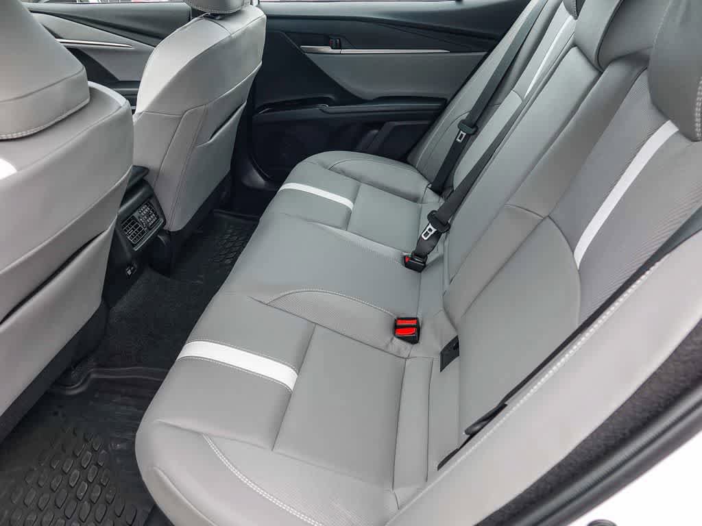 Used 2026 Toyota Camry SE FWD image 17