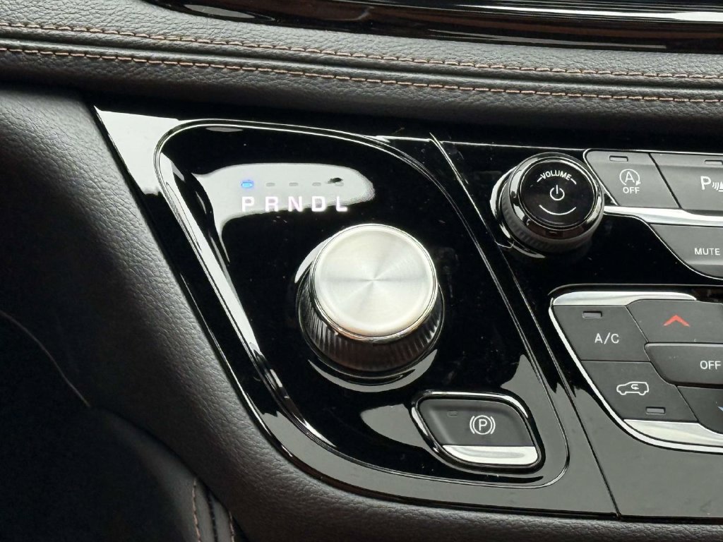 New 2026 Chrysler Pacifica Pinnacle AWD/4WD image 23