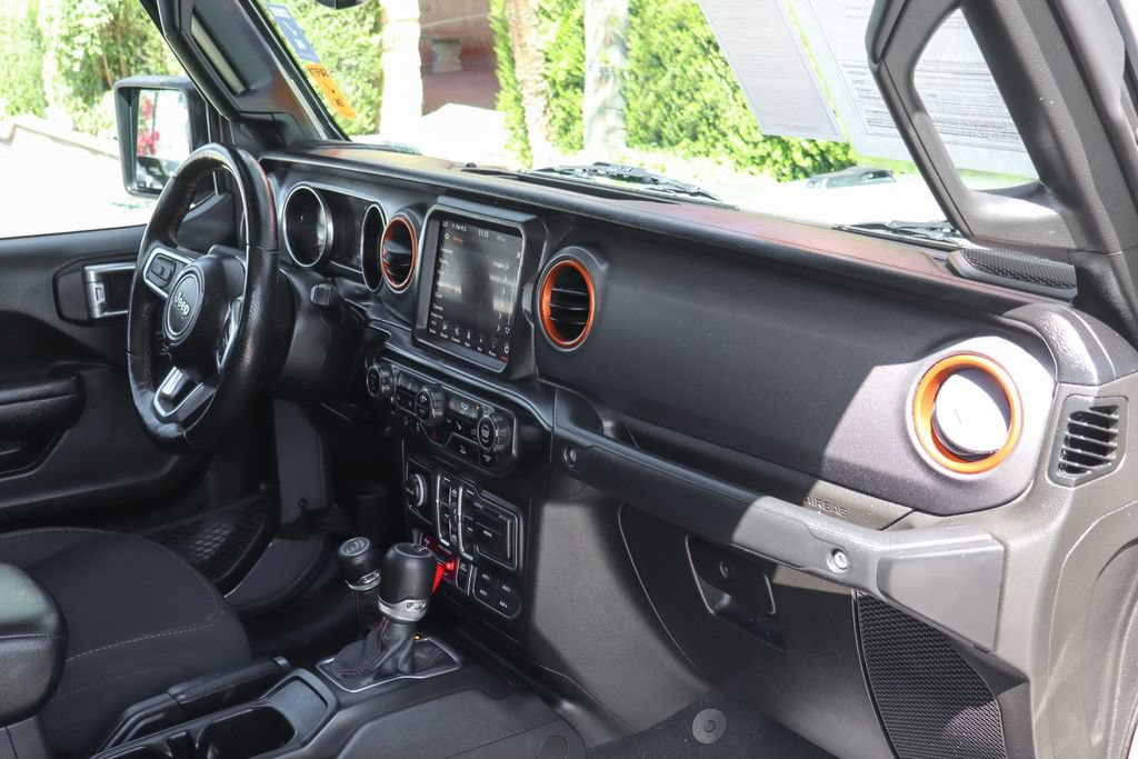 Used 2023 Jeep Gladiator Mojave w/ LED Lighting Group AWD/4WD image 36
