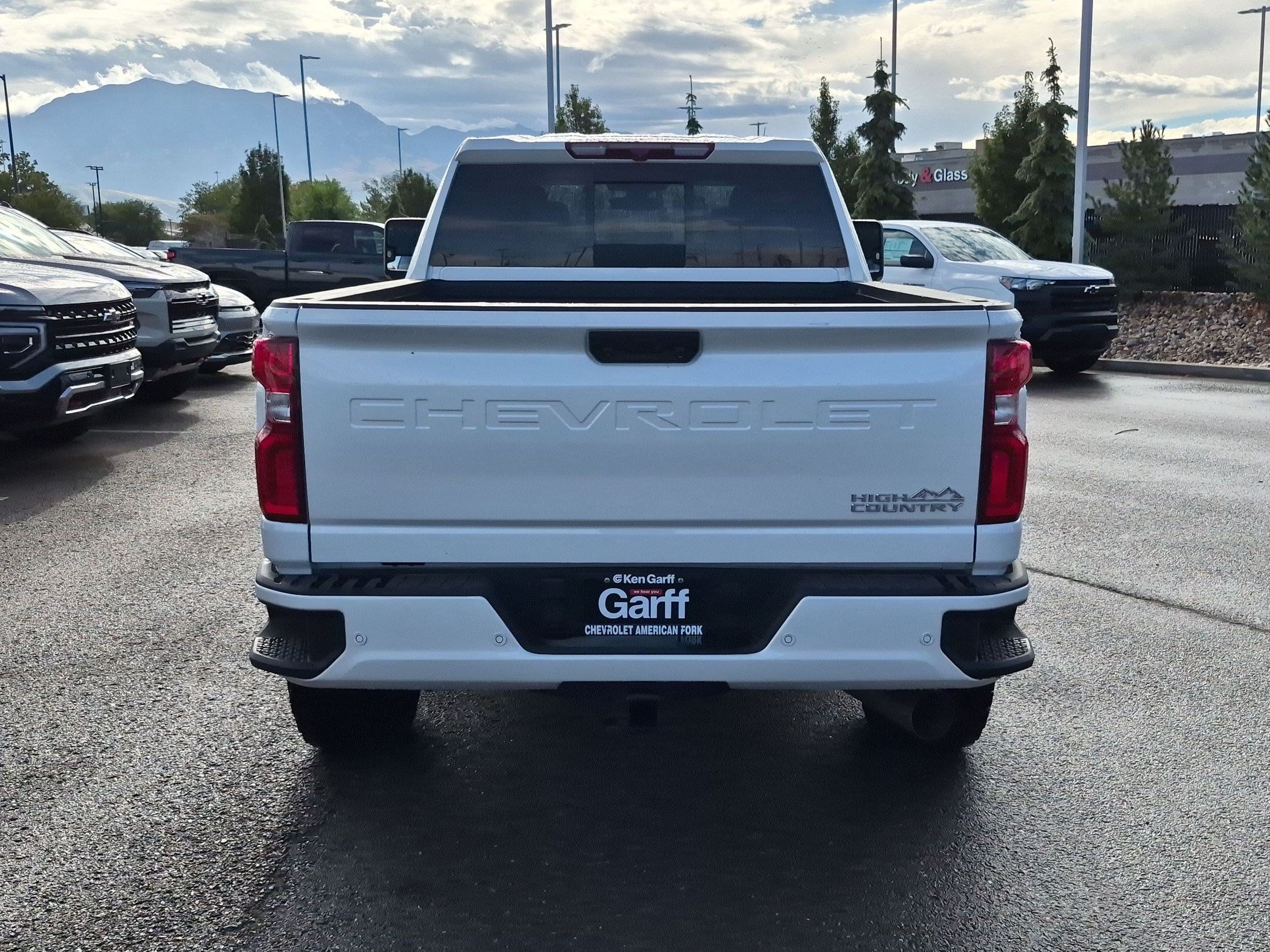 Used 2023 Chevrolet Silverado 3500 High Country w/ Safety Package II AWD/4WD image 4