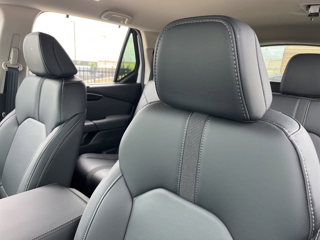 Certified 2025 Honda Pilot EX-L image 24