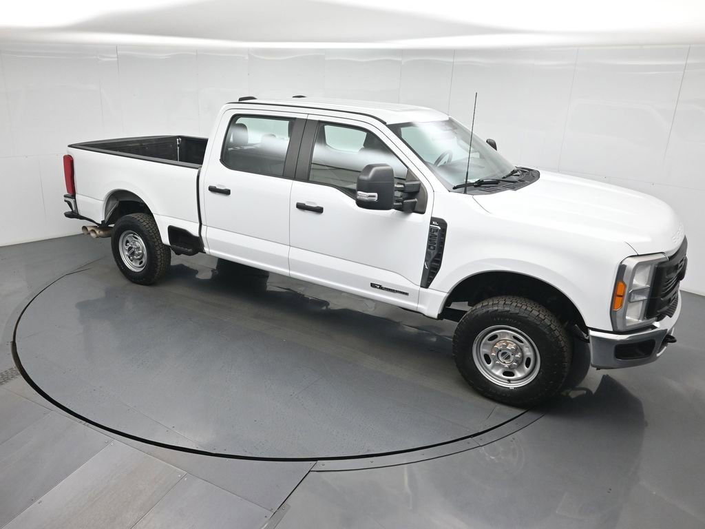 Certified 2023 Ford F250 XL w/ FX4 Off-Road Package AWD/4WD image 40