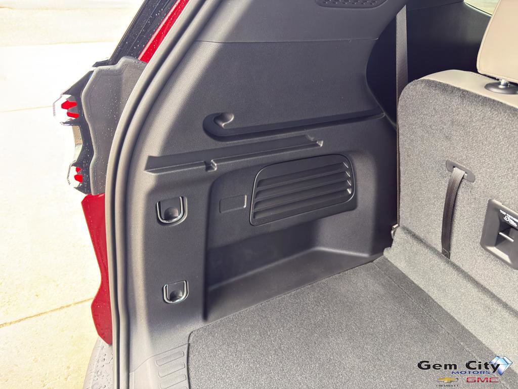 New 2026 GMC Acadia Elevation w/ Elevation Premium Package AWD/4WD image 11