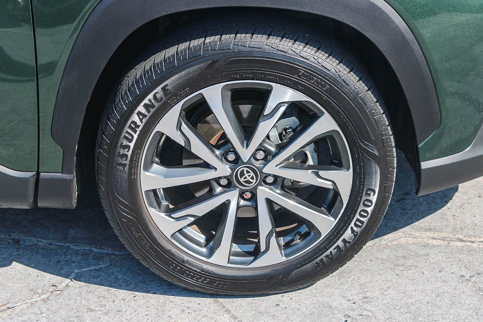 Certified 2022 Toyota Corolla Cross XLE w/ Convenience Package FWD image 11