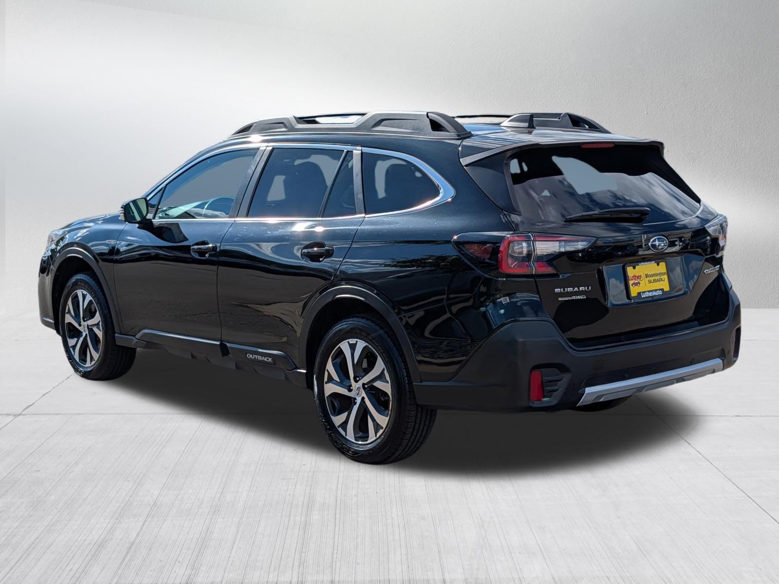 Used 2022 Subaru Outback Limited AWD/4WD image 5
