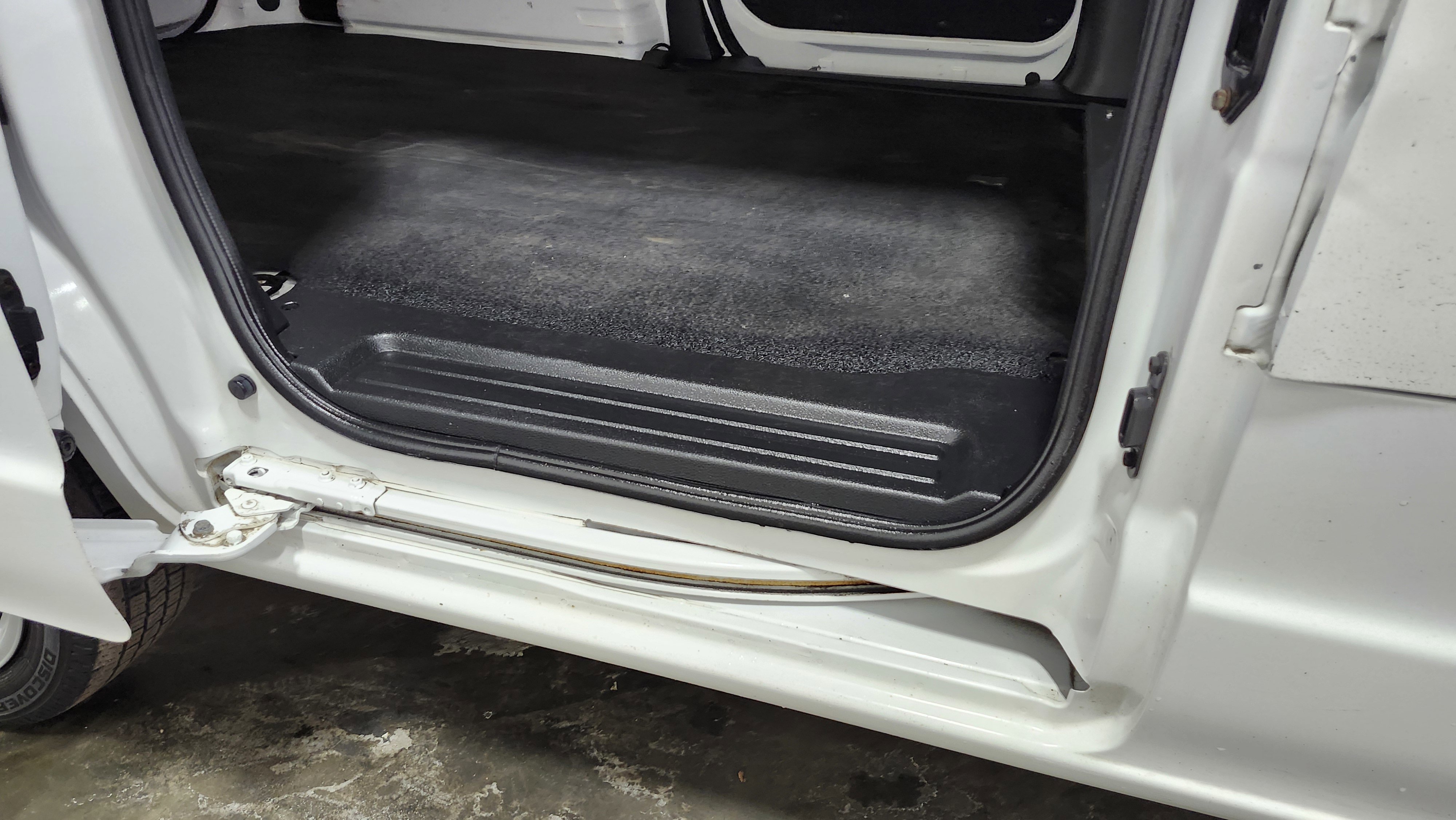 Used 2020 Nissan NV200 SV image 18