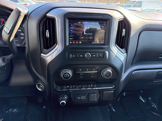 Used 2023 Chevrolet Silverado 1500 Custom image 25