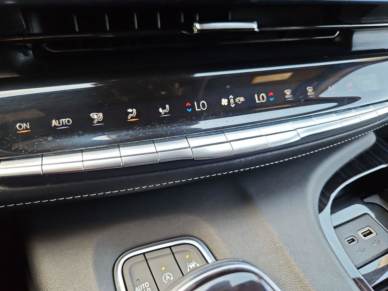 Used 2021 Cadillac Escalade ESV Sport w/ Driver Assist Tech Package AWD/4WD image 21