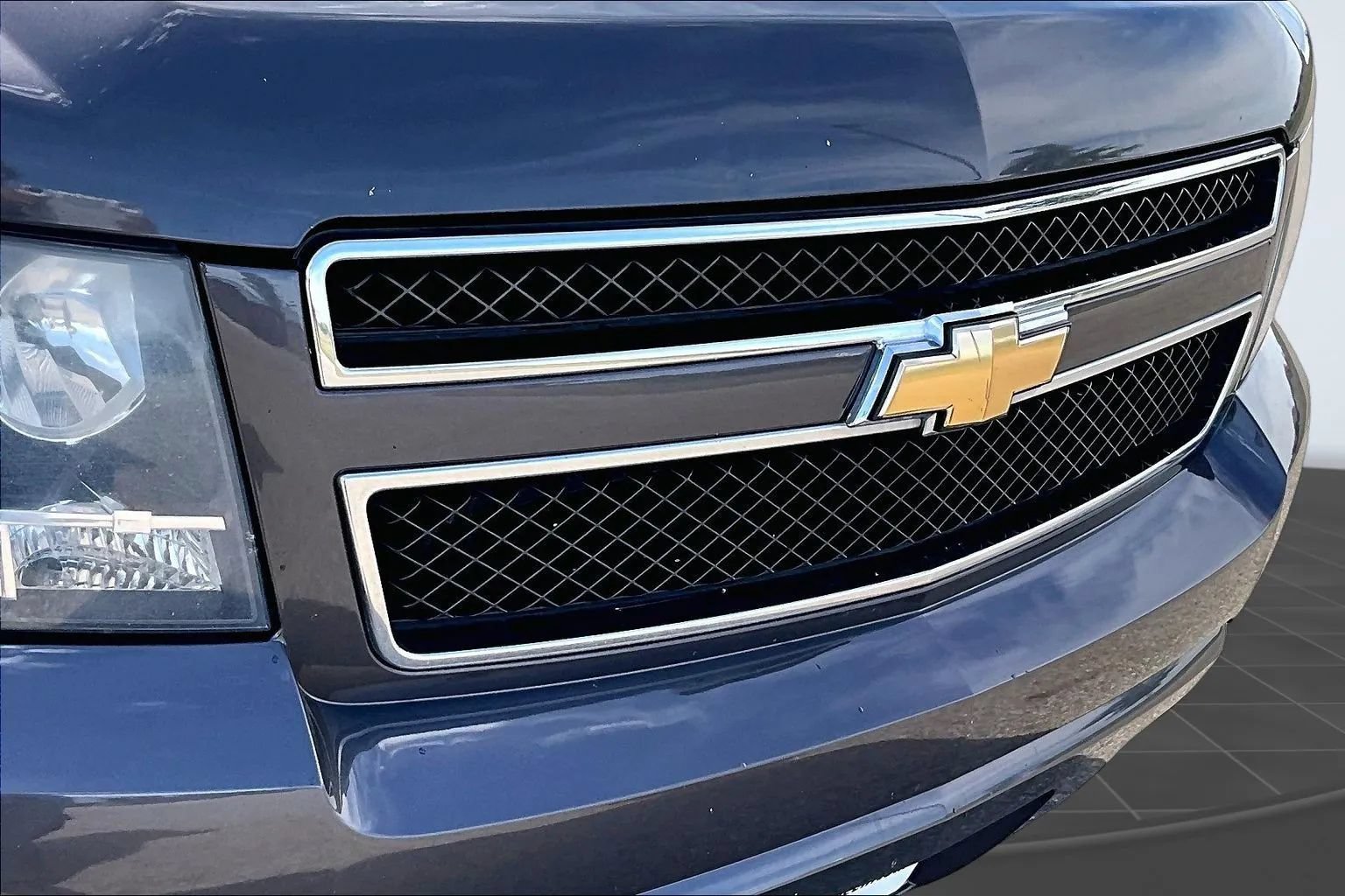 Used 2010 Chevrolet Suburban LT AWD/4WD image 33