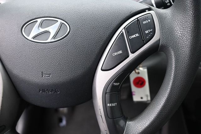 Used 2013 Hyundai Elantra GLS w/ Preferred Pkg FWD image 29