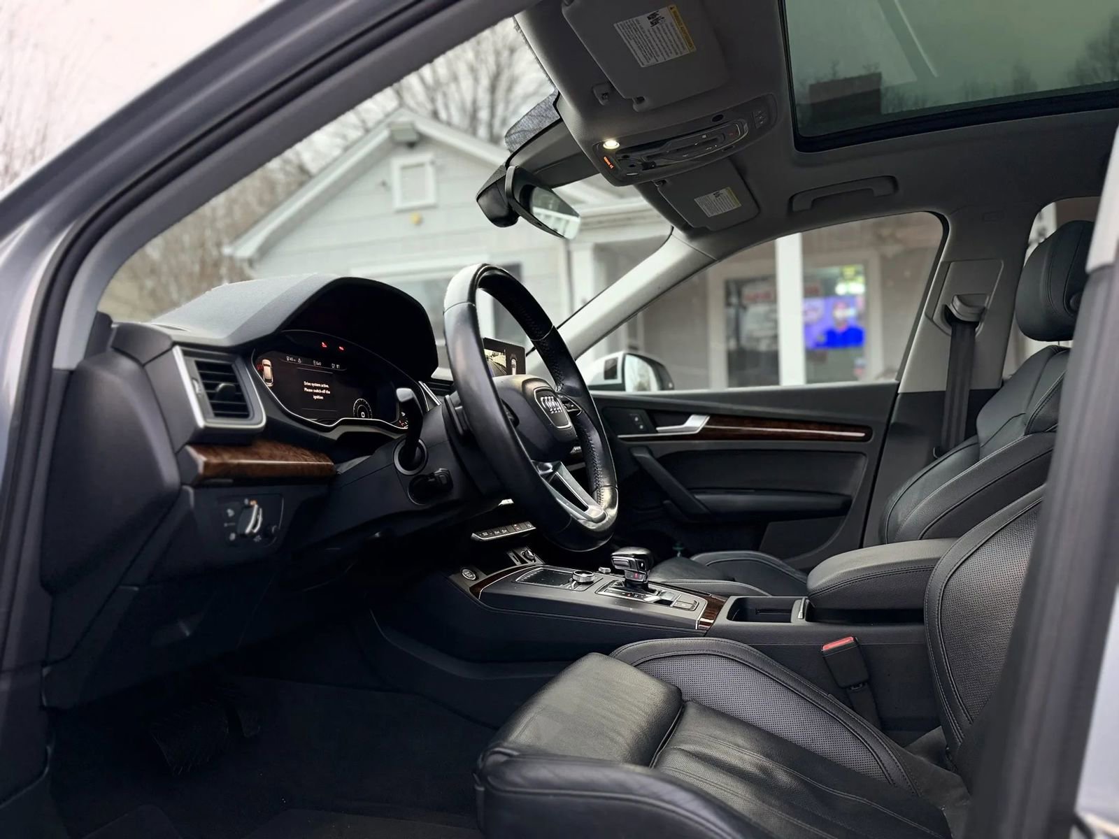Used 2018 Audi Q5 2.0T Premium Plus w/ Premium Plus Package AWD/4WD image 10