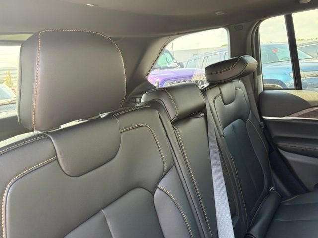 New 2026 Jeep Grand Cherokee Limited AWD/4WD image 31