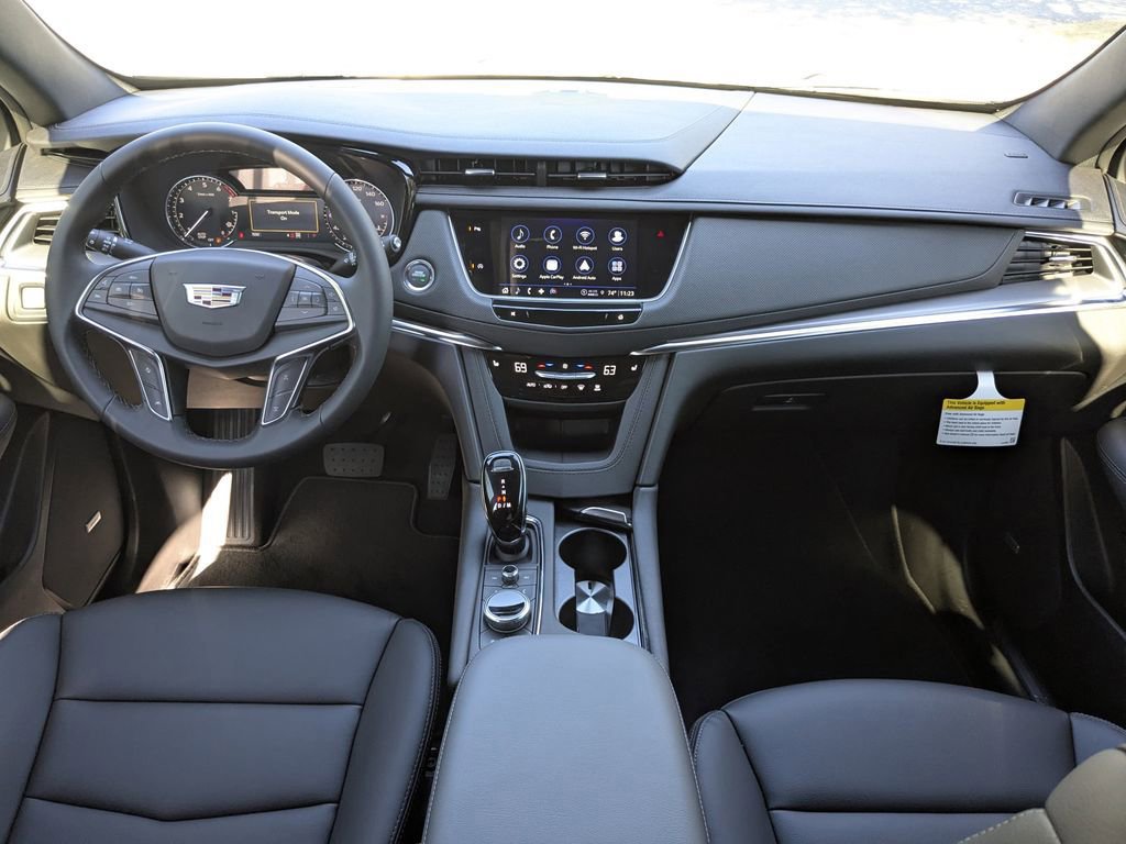 New 2026 Cadillac XT5 Luxury image 17