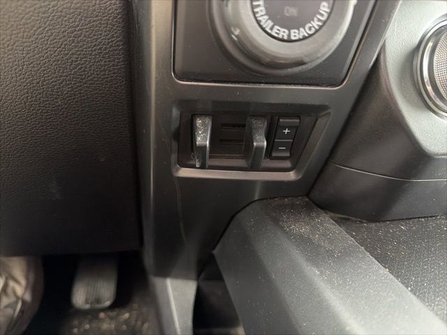 Certified 2017 Ford F150 Lariat w/ Equipment Group 502A Luxury image 37