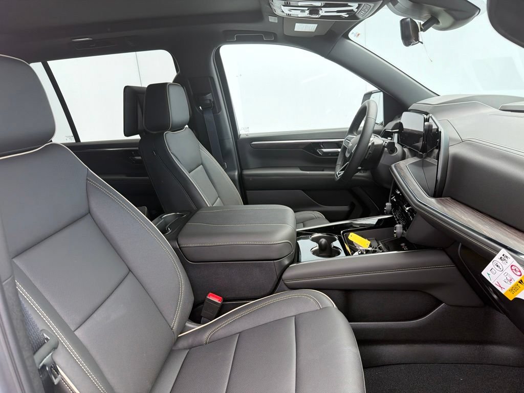 New 2026 Chevrolet Suburban Premier AWD/4WD image 6