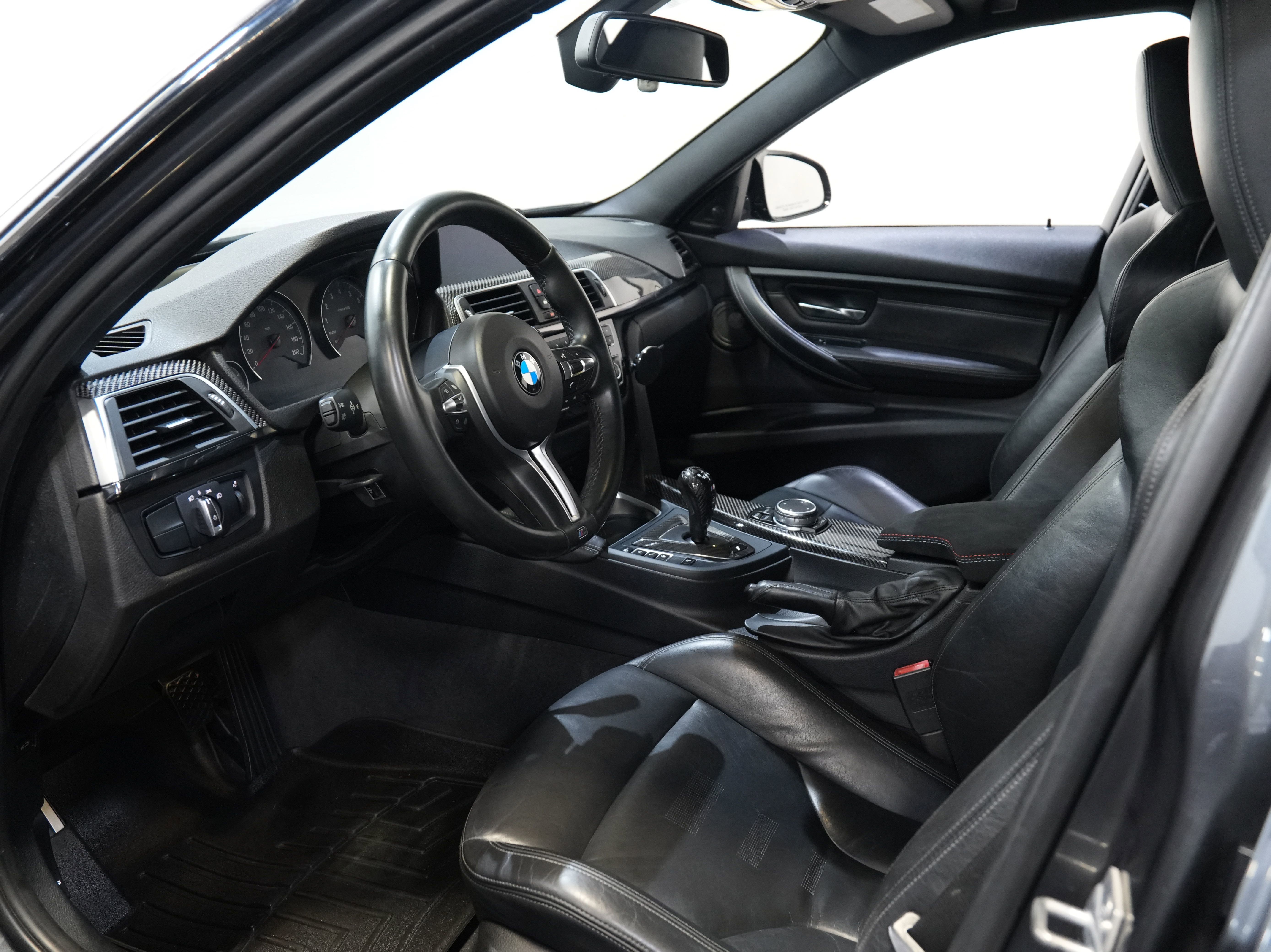 Used 2016 BMW M3 image 32