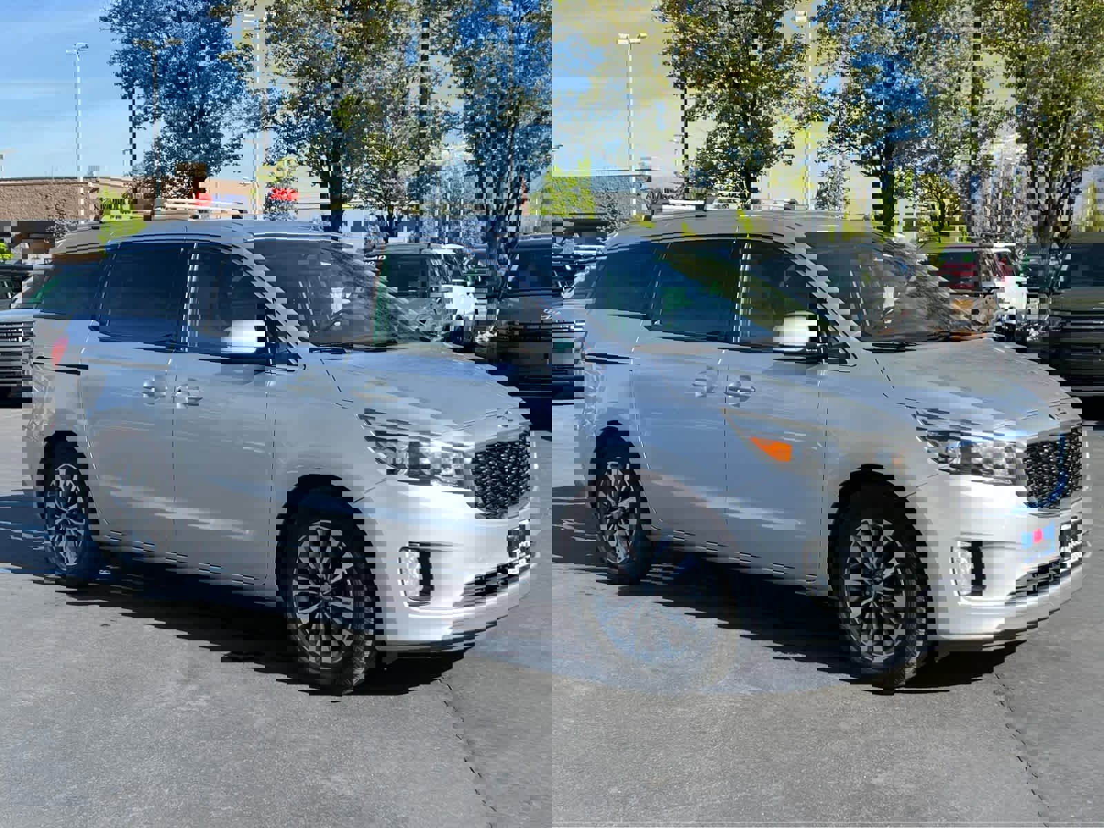 Used 2016 Kia Sedona SX image 5