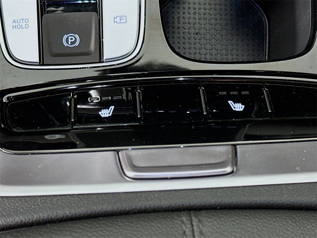 Used 2024 Hyundai Santa Cruz Night image 20