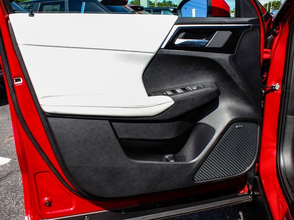 New 2025 Mitsubishi Outlander SE AWD/4WD image 8