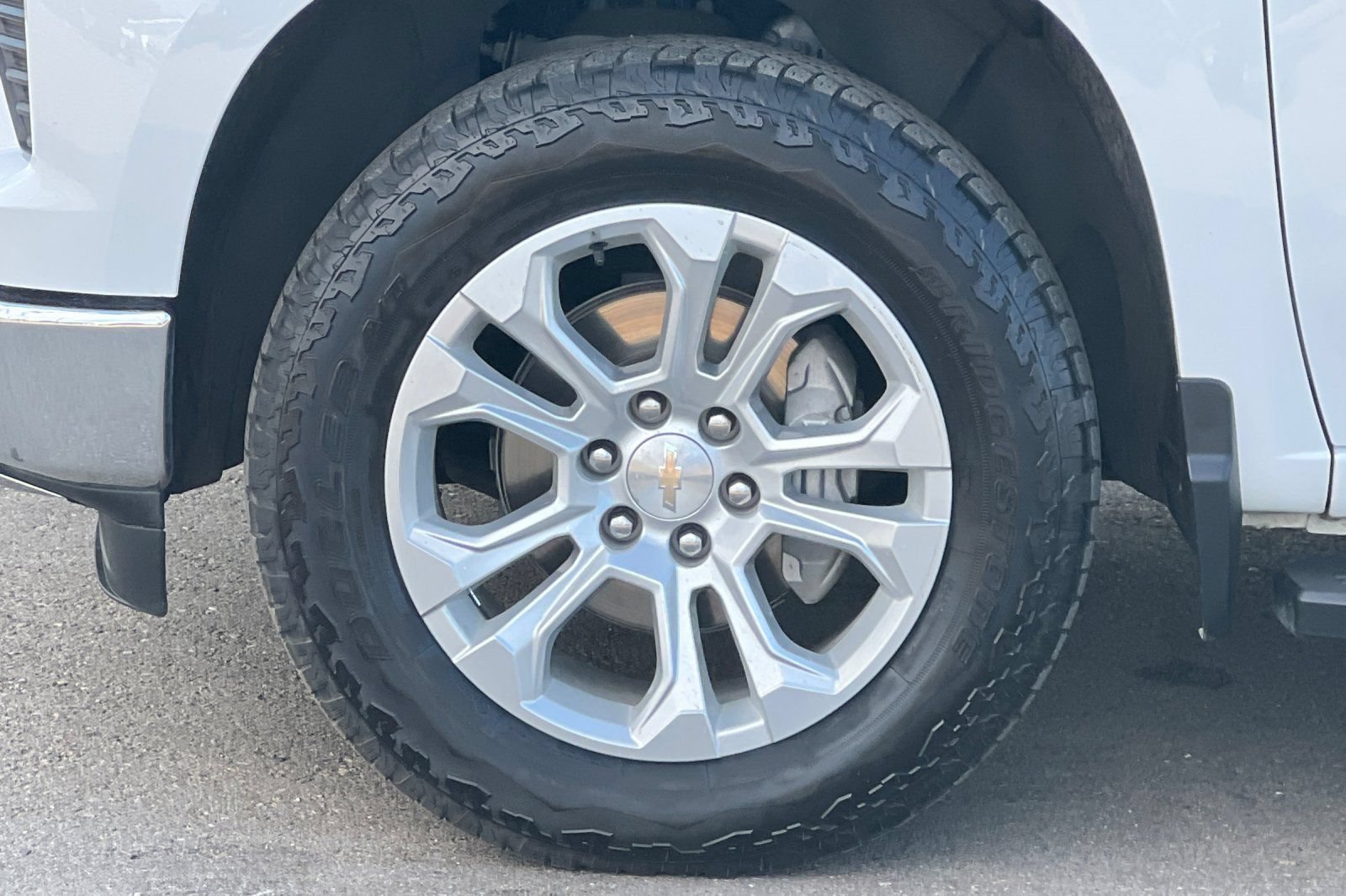 Used 2023 Chevrolet Silverado 1500 LTZ w/ Technology Package AWD/4WD image 27