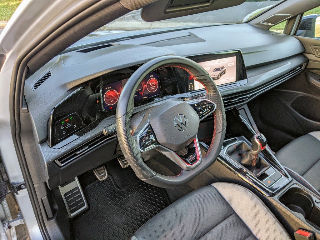 Used 2024 Volkswagen GTI Autobahn image 20