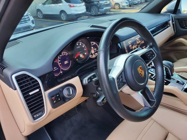 Used 2021 Porsche Cayenne AWD/4WD image 25