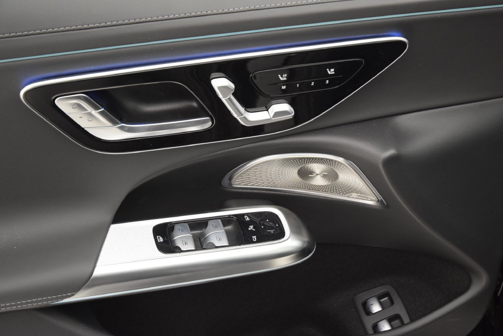 New 2026 Mercedes-Benz E 53 AMG e 4MATIC Sedan image 22