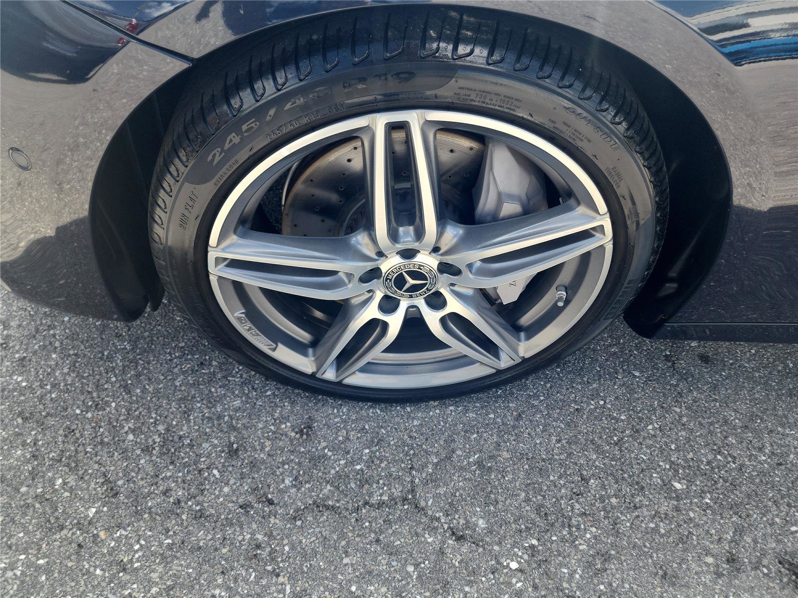 Used 2019 Mercedes-Benz E 300 image 9