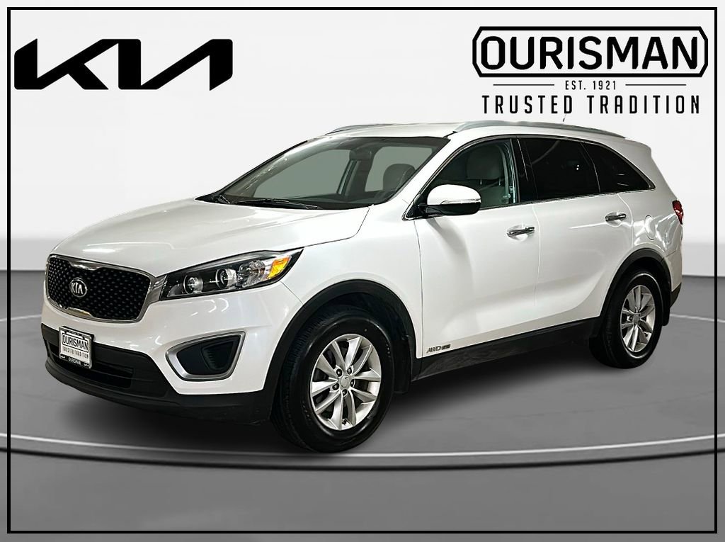 Used 2017 Kia Sorento LX image 2