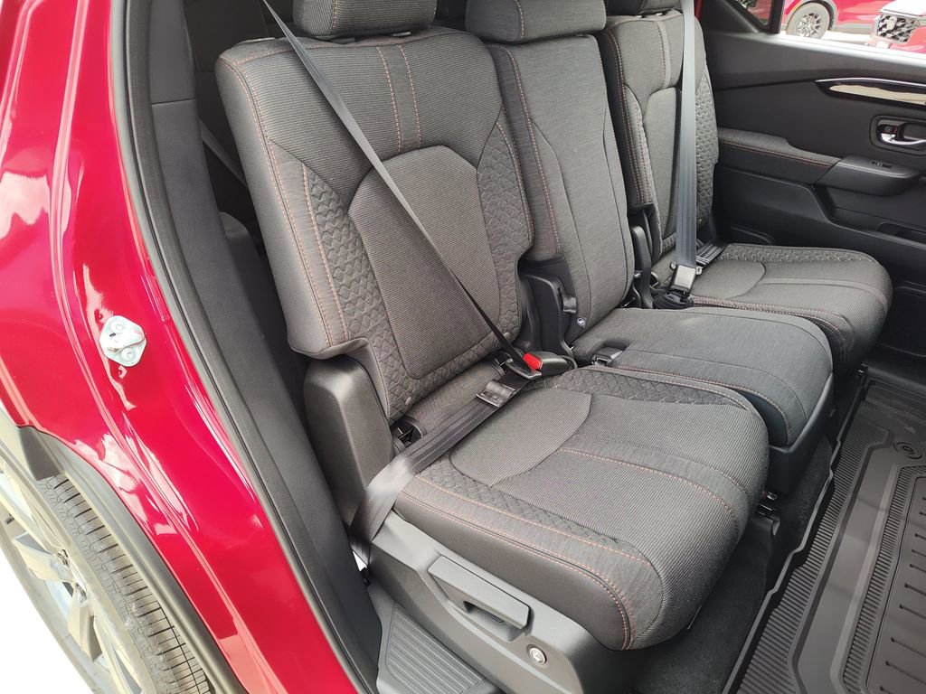 New 2026 Honda Pilot Sport image 13