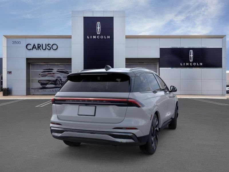 New 2026 Lincoln Nautilus Reserve w/ Jet Appearance Package AWD/4WD image 8