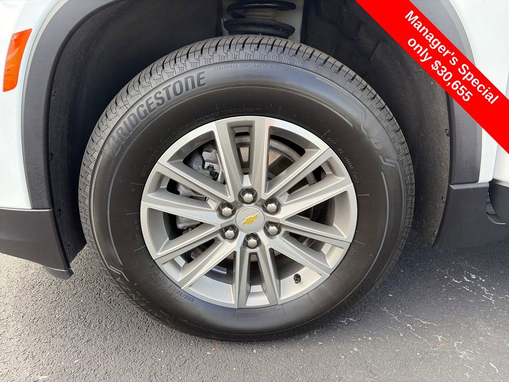 Used 2024 Chevrolet Traverse LT FWD image 30