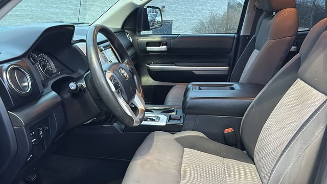 Used 2017 Toyota Tundra SR5 image 24