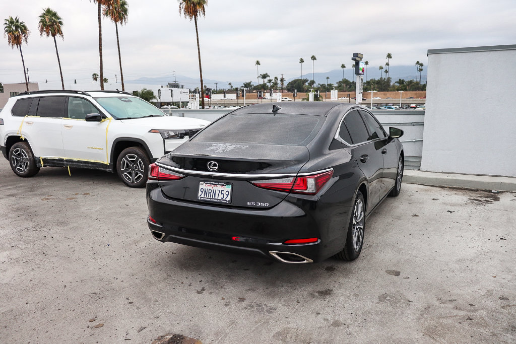Used 2024 Lexus ES 350 FWD image 9