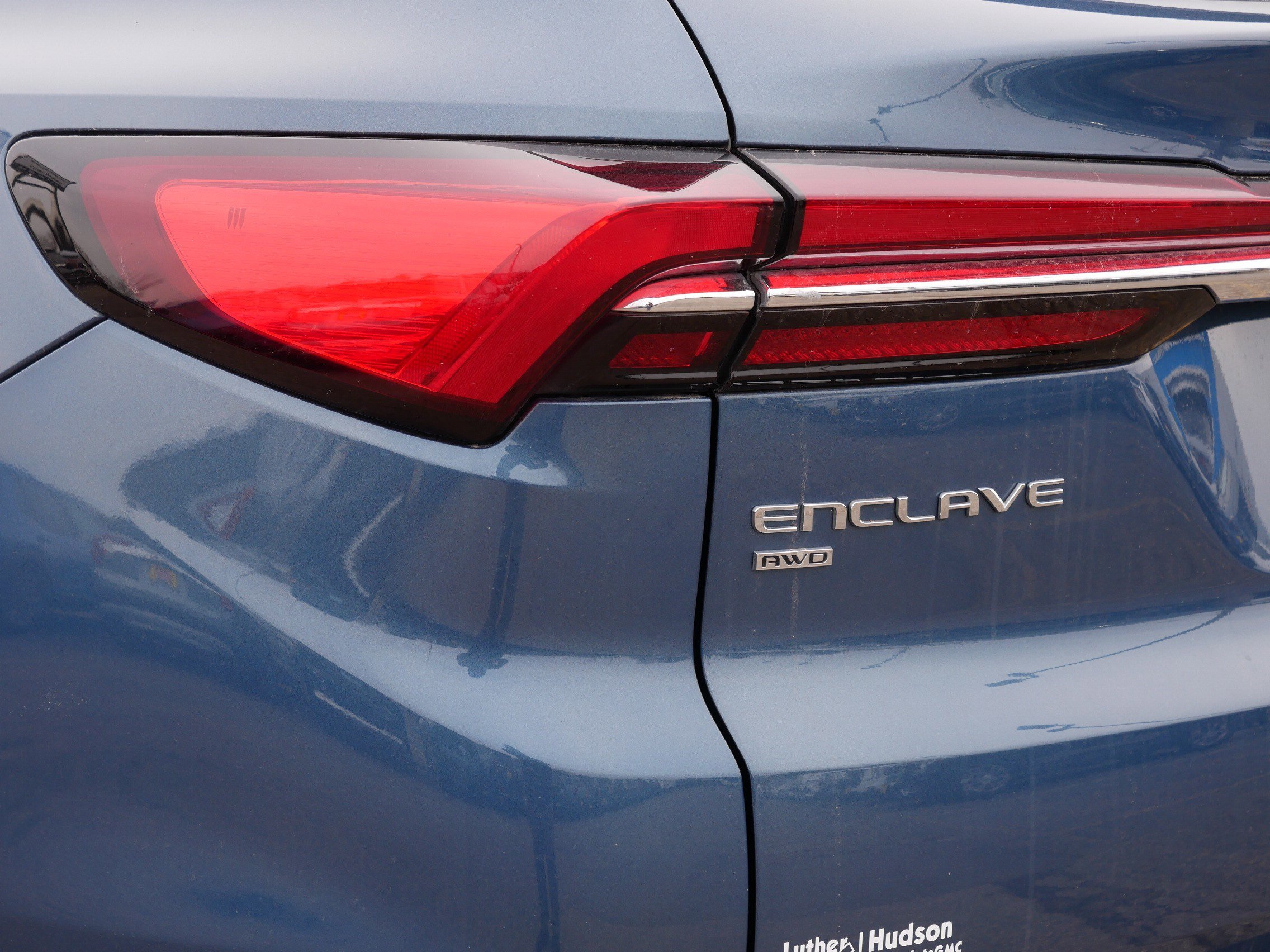 Certified 2025 Buick Enclave Preferred image 17