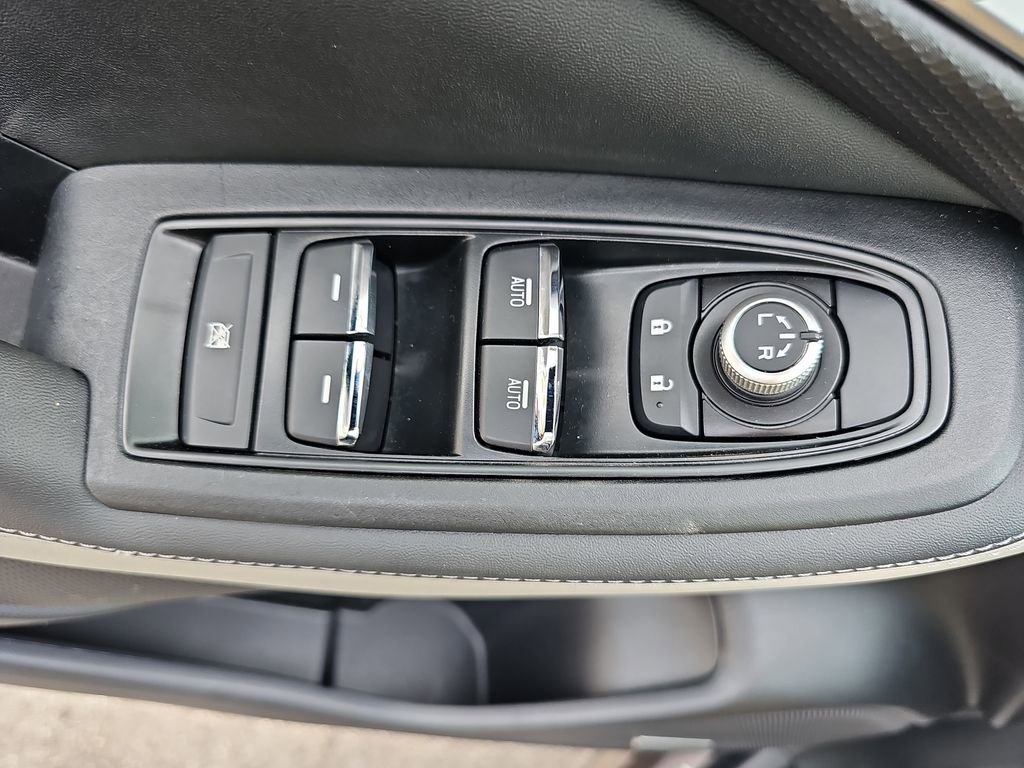 Used 2024 Subaru Forester Limited image 32