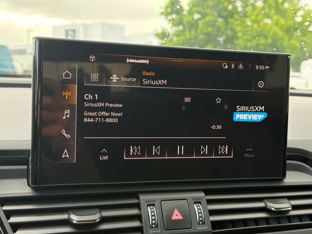 Used 2023 Audi Q5 2.0T Premium w/ Convenience Package AWD/4WD image 21